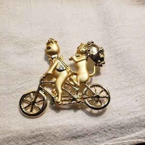 Super cute Vintage AJC Goldtone Two Cats on a Bicycle Brooch